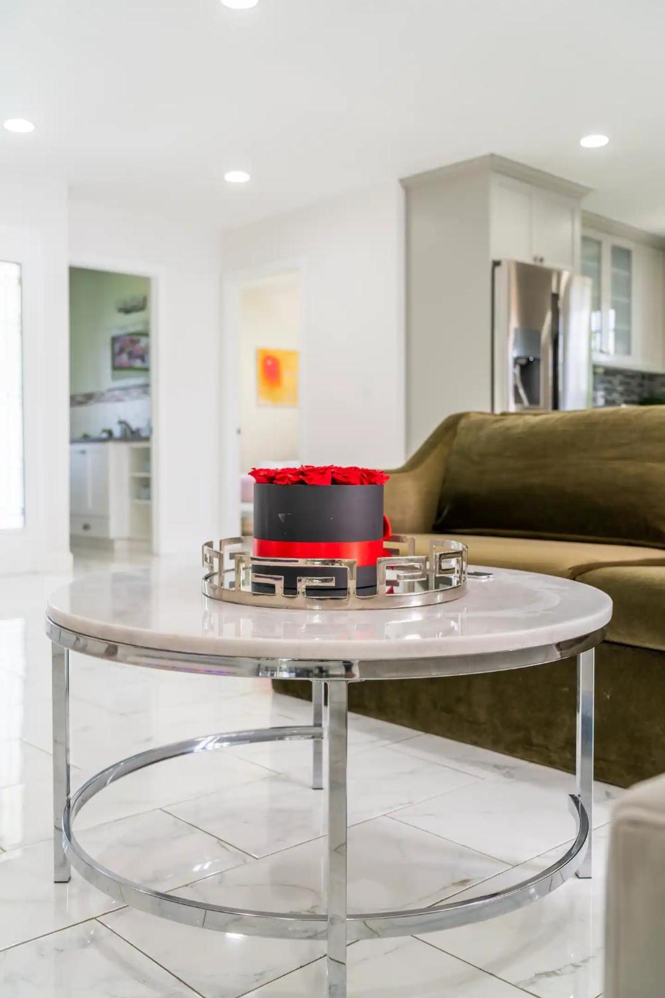 Ferienhaus New Luxury Entertaining House With Pool Sauna Tesla Charger Pets